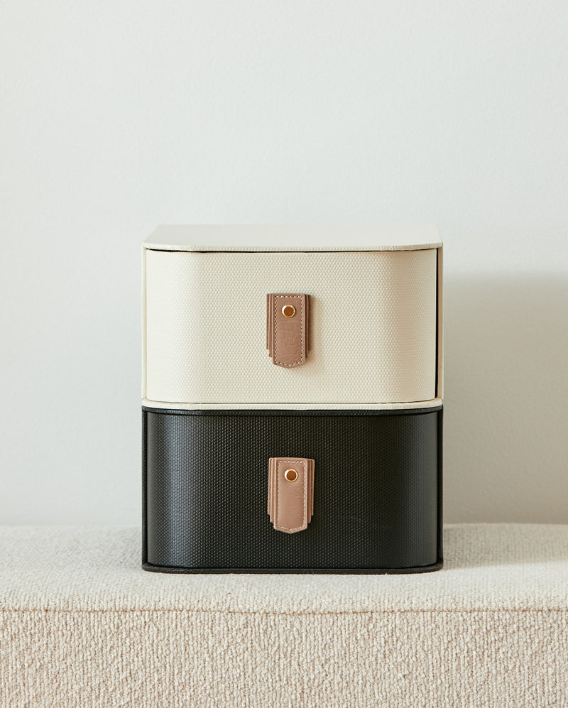 Blush leather pull handle from Sagitine, featuring a sleek and minimal design.