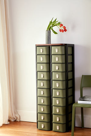 New York 20 Box Stand in olive with black stand and cream handles by Sagitine